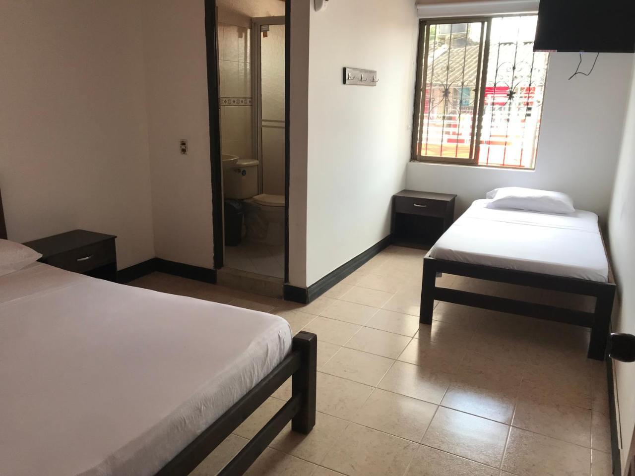 Hotel Y Balneario El Descanso Villavicencio Ngoại thất bức ảnh